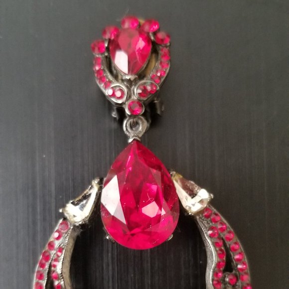 VINTAGE JOSE & MARIA BARRERA RED CRYSTAL TEAR DROP DANGLE CHANDELIER EARRING - Picture 11 of 11